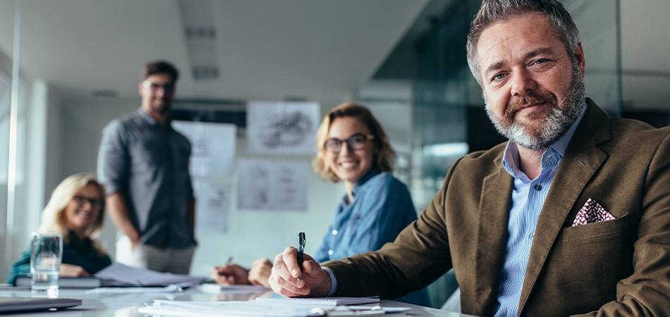 Aniss Cherkaoui delivers professional guidance on business transactions and valuations, complemented by a user-friendly design for intuitive navigation.